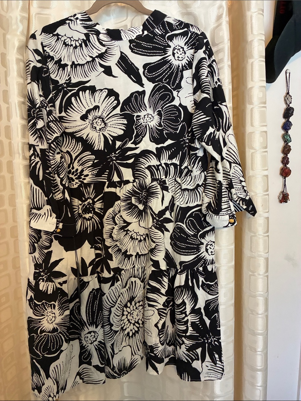 Rachel Zoe Black and White Floral Flowy Midi Dress- NWT- Size M - Picture 11 of 17